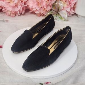 Ann Marino Leather Loafer Style Shoes Black Lined With a Golden Detail Size: 7.5